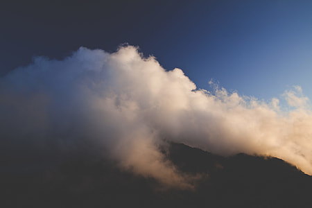 shallow focus photography of white sky thumbnail