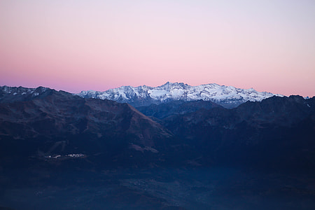 mountain covered with snow thumbnail