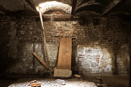 abandon house photograph thumbnail