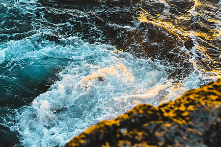 photo of sea waves during daytime thumbnail