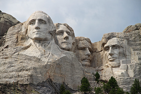 Mount Rushmore during daytime thumbnail