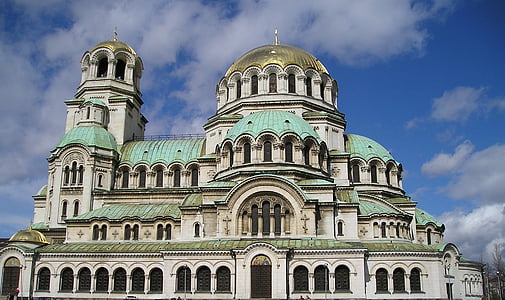 white and green cathedral thumbnail