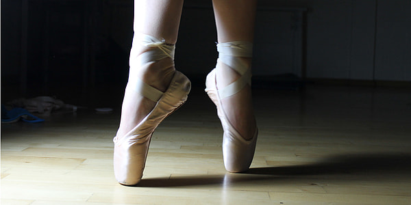 photo of ballerina's feet thumbnail