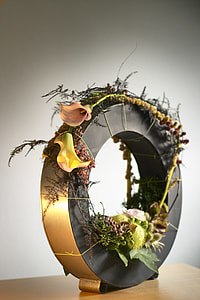 Flower Arrangement, Dried Flowers thumbnail