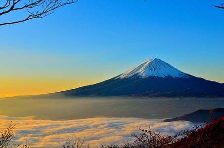 photo of Mount Fuji Japan during day time thumbnail