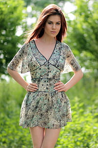woman wearing floral dress thumbnail