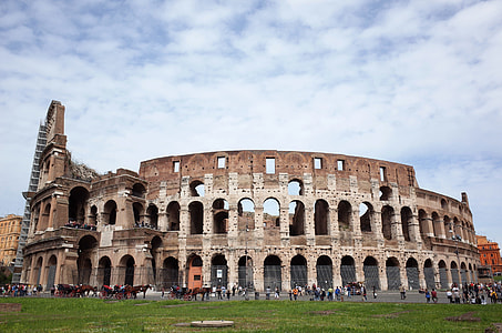 Frontal view of the Colosseum in Rome, Italy thumbnail