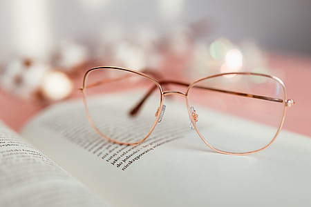 Open book on a pink background thumbnail