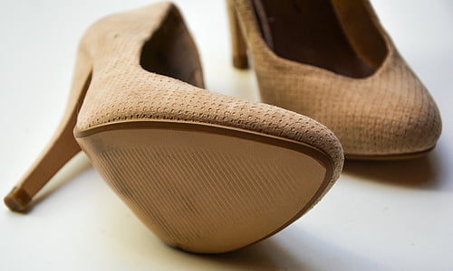 pair of women's beige pumps thumbnail