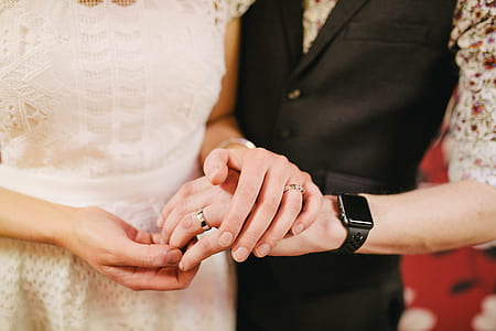 men's gold-colored wedding ring thumbnail