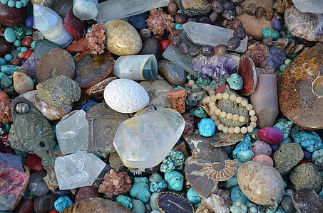 assorted stone fragmenst thumbnail