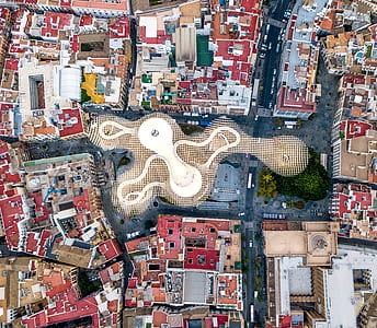 aerial view of buildings with park in the middle thumbnail