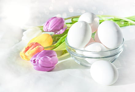white eggs in clear glass bowl thumbnail