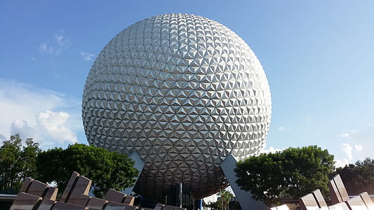landscape photo of round statue thumbnail