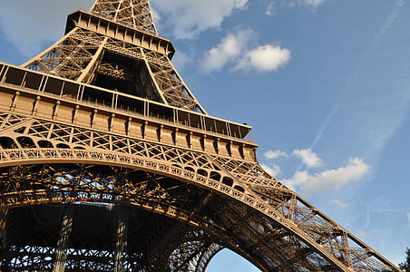 worm's-eye view of Eiffel Tower during daytime thumbnail