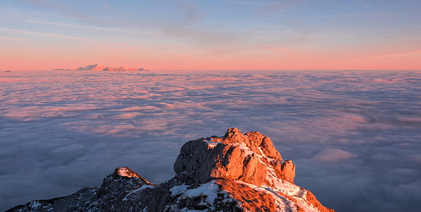 top view of top of the mountain thumbnail