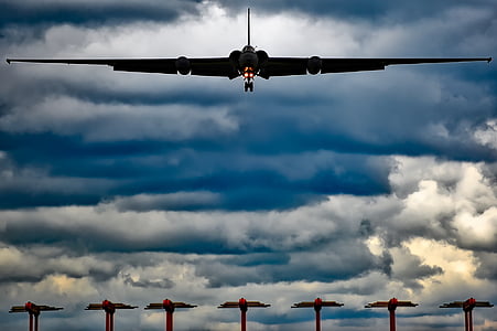 silhouette photography of plane thumbnail