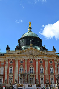 Government Building in Zagreb, Croatia thumbnail