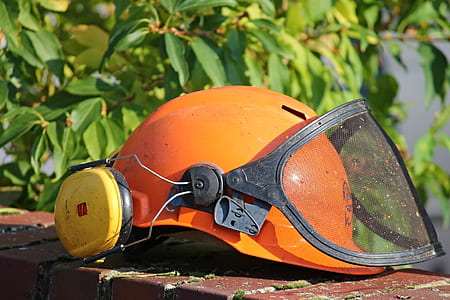 orange hard hat thumbnail