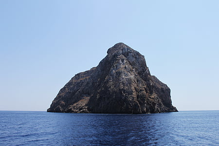 photograph of island thumbnail