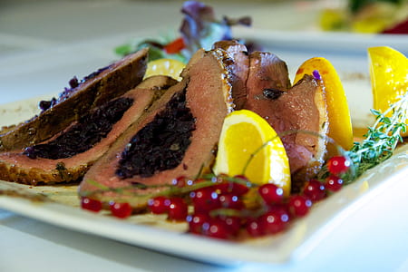 raw meat with lemon thumbnail
