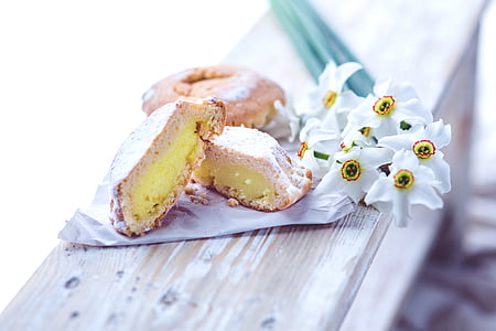 white flowers thumbnail