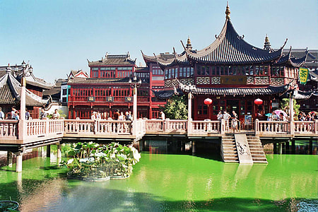 Tea houses near the City God Temple, and the Bridge of Nine Bends in Shanghai, China thumbnail