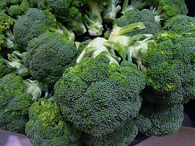 photography of broccoli thumbnail