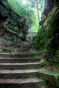 brown concrete stairs during daytime thumbnail
