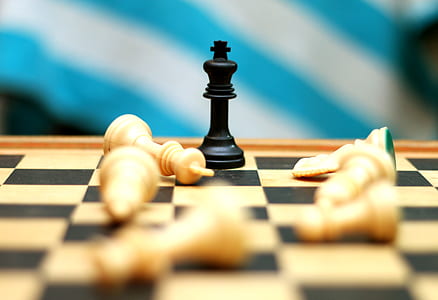 game, match, king, war thumbnail