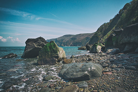 Beach at Lynmouth, Devon, England thumbnail