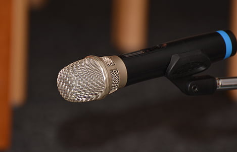 black and blue microphone thumbnail