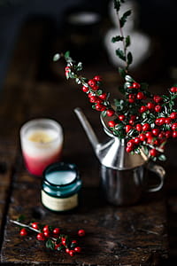 Fresh Holly and Candles thumbnail