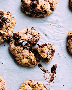 flat-lay photography of cookies thumbnail