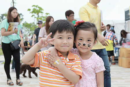 Children, Face Painting thumbnail