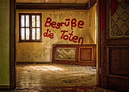 begrube die toten painted on wall thumbnail