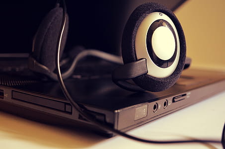 Headphone & Laptop #3 thumbnail