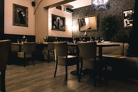 Fancy restaurant interior thumbnail