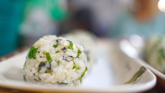 shallow focus photography of white rice on plate thumbnail