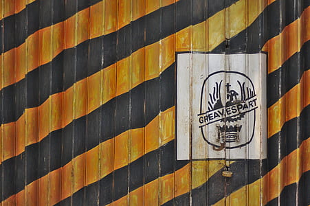 yellow and black striped paint thumbnail