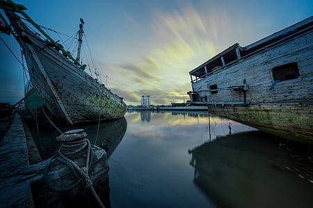 calm body of water thumbnail