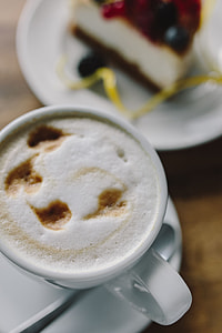 Cup of coffee and berry cheesecake thumbnail