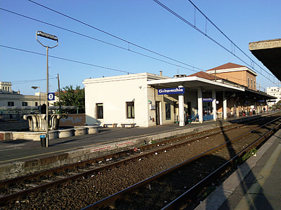 View of station platforms in Civitavecchia, Italy thumbnail
