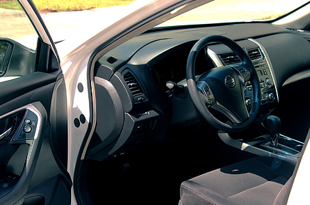 opened car door thumbnail