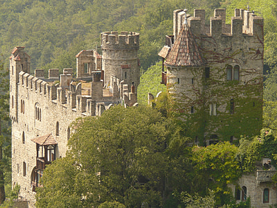 gray concrete castle thumbnail