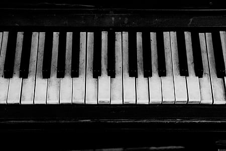 closeup photo of piano keys thumbnail
