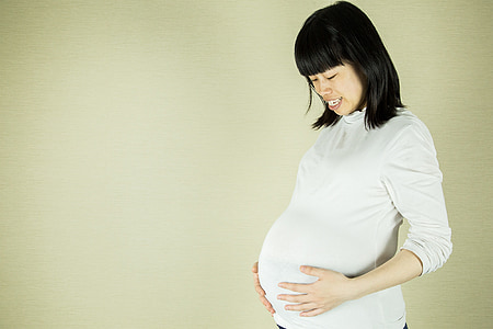 pregnant woman photo thumbnail
