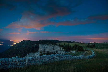 photo of grassfield thumbnail
