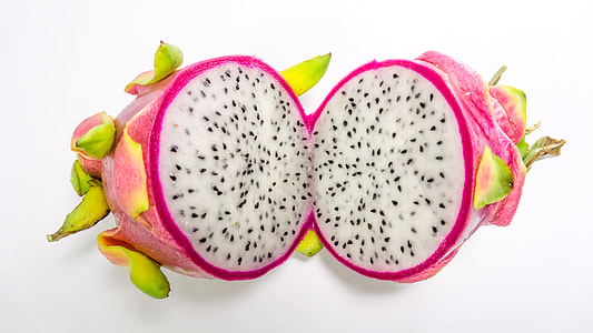 sliced dragon fruit thumbnail