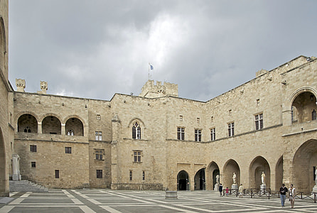 Cour palais grand maître Rhodes in Greece thumbnail